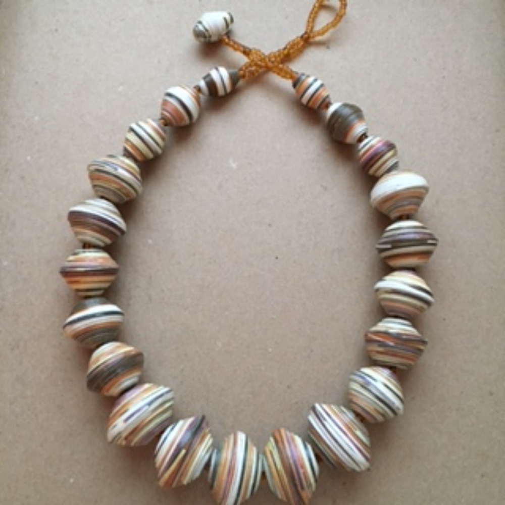 22 inch Neutral-Color Wrapped Bead Necklace